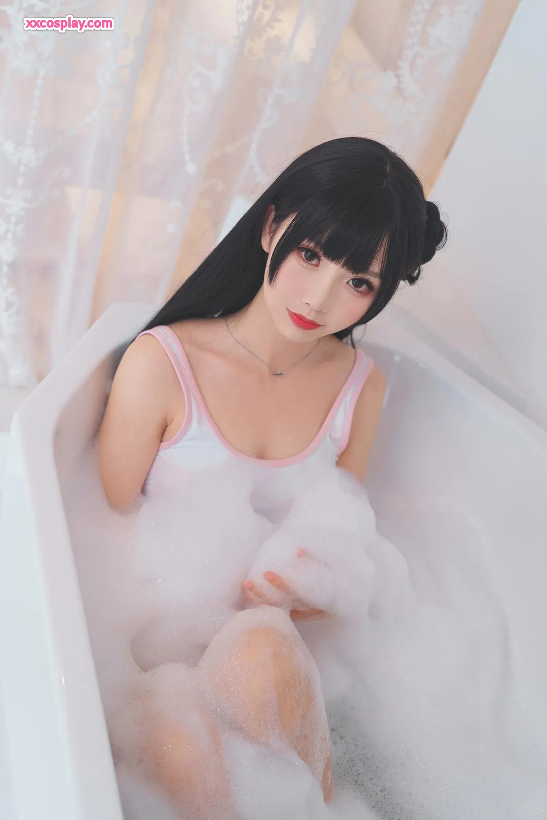 Mianbingxianer: Bathtub Bubbles